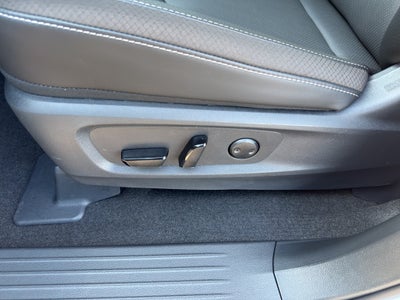 2026 Nissan Pathfinder SL 4WD