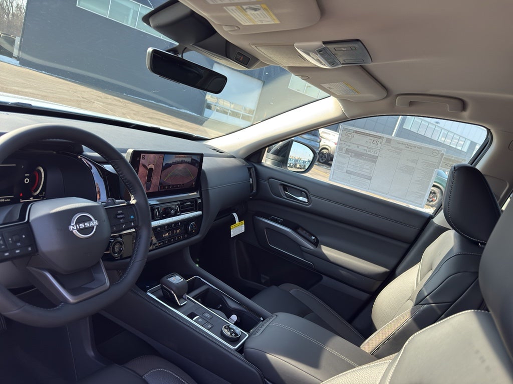 2026 Nissan Pathfinder SL 4WD