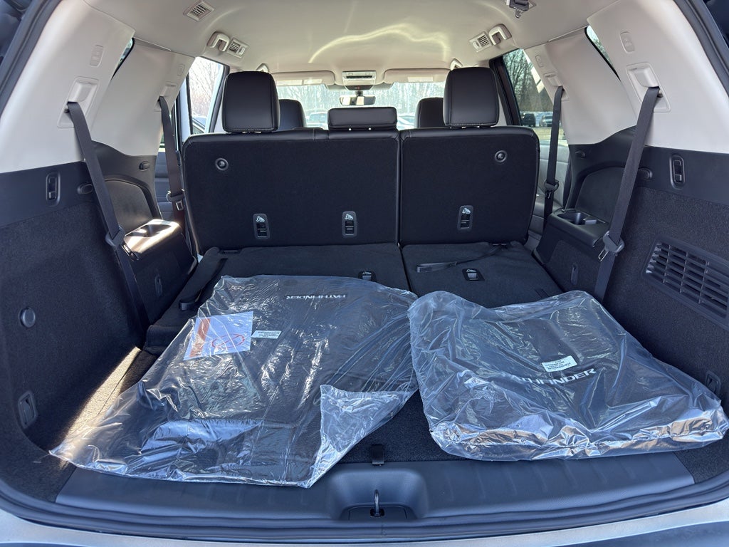 2026 Nissan Pathfinder SL 4WD