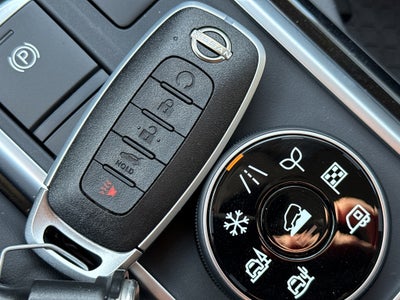 2026 Nissan Pathfinder SL 4WD