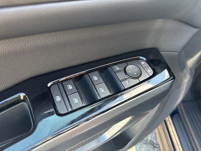 2026 Nissan Pathfinder SL 4WD
