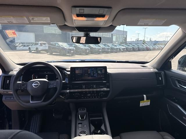 2026 Nissan Pathfinder SL 4WD