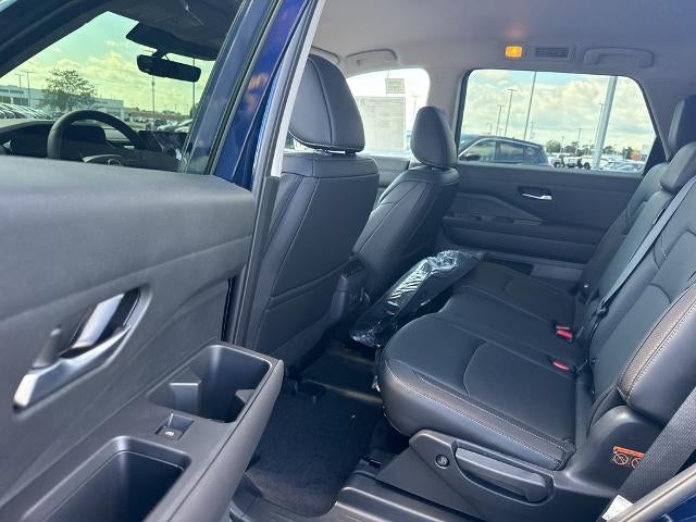 2026 Nissan Pathfinder SL 4WD