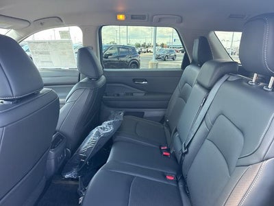 2026 Nissan Pathfinder SL 4WD