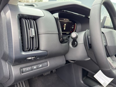 2026 Nissan Pathfinder SL 4WD