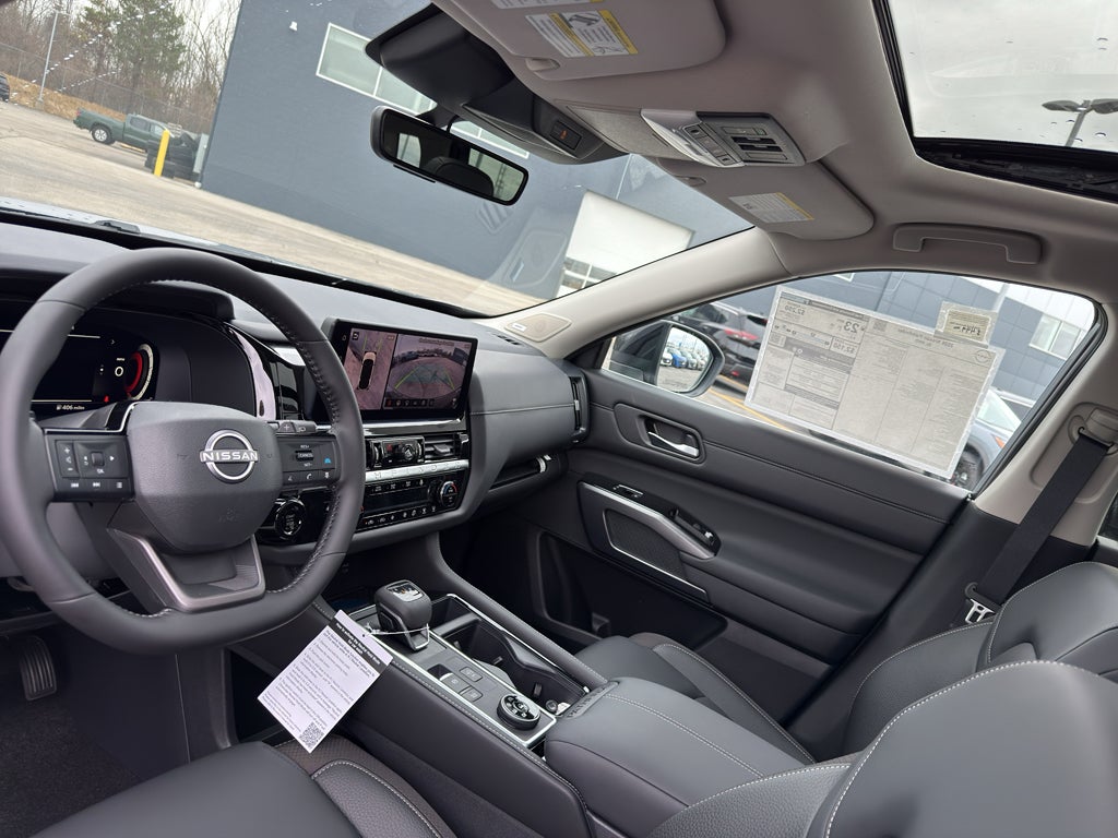 2026 Nissan Pathfinder SL 4WD