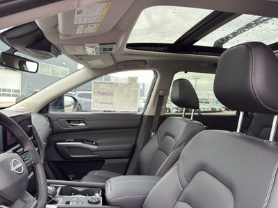 2026 Nissan Pathfinder SL 4WD