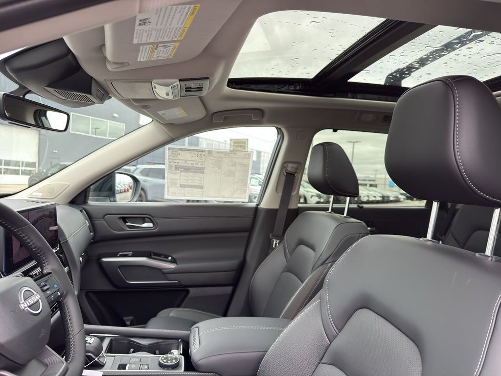 2026 Nissan Pathfinder SL 4WD