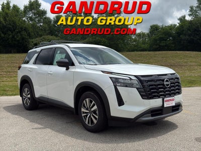 2026 Nissan Pathfinder SL 4WD
