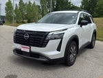 2026 Nissan Pathfinder SL 4WD