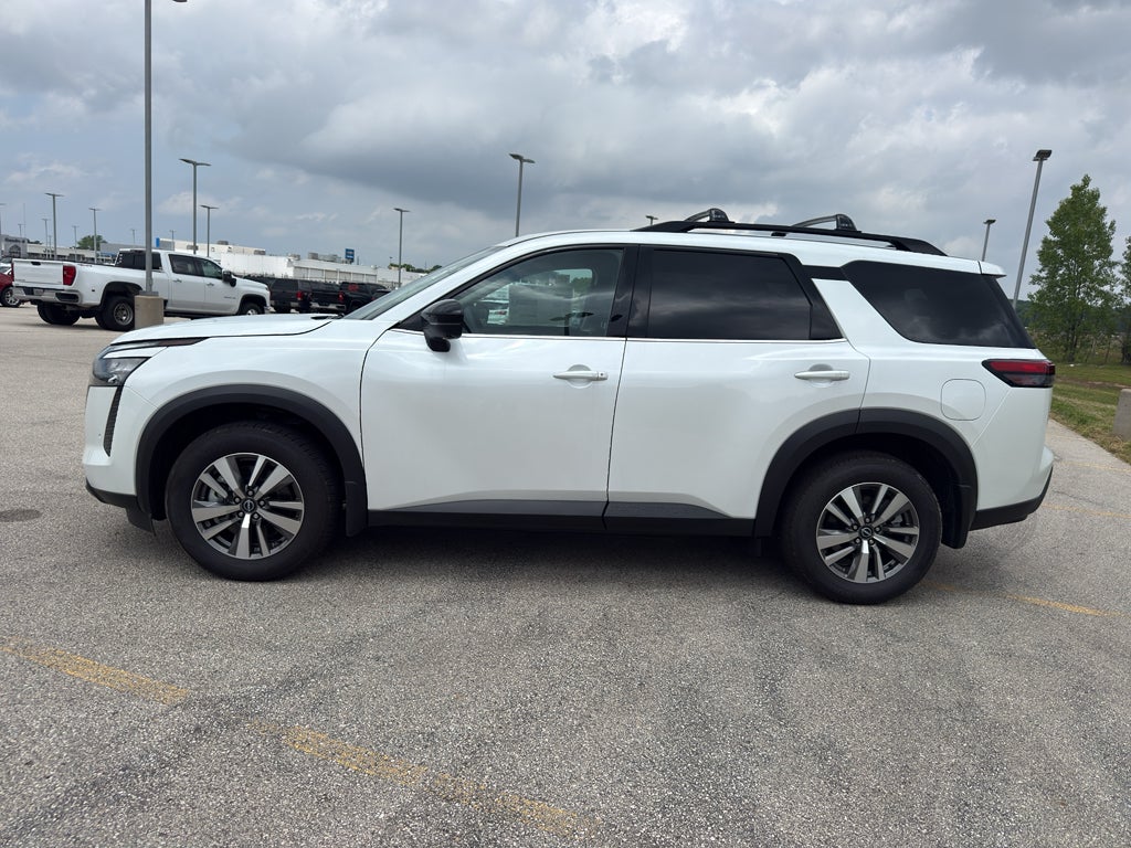 2026 Nissan Pathfinder SL 4WD