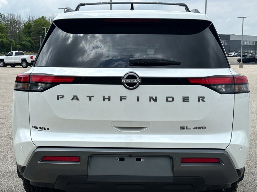 2026 Nissan Pathfinder SL 4WD
