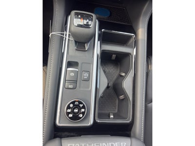 2026 Nissan Pathfinder SL 4WD