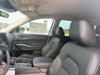 2026 Nissan Pathfinder SL 4WD