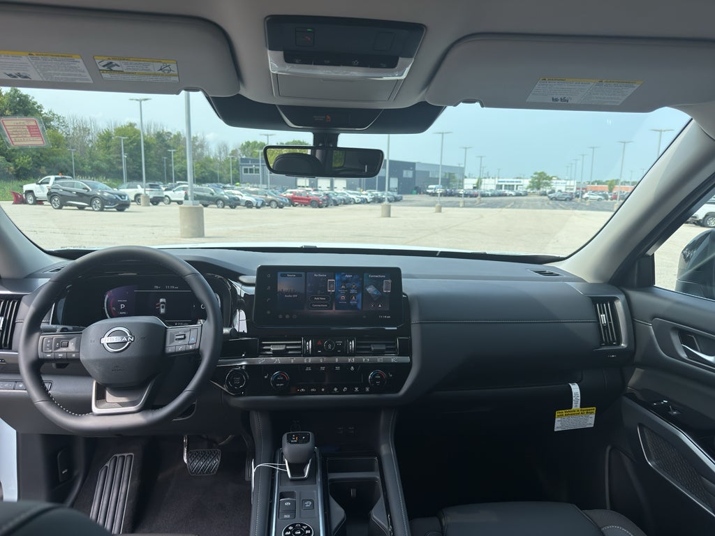 2026 Nissan Pathfinder SL 4WD