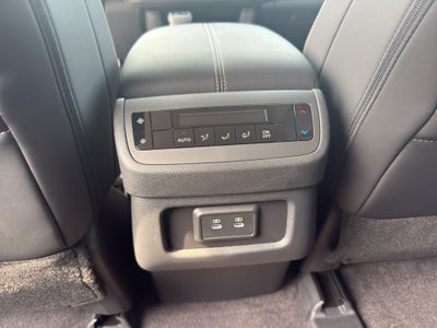 2026 Nissan Pathfinder SL 4WD