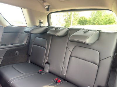 2026 Nissan Pathfinder SL 4WD