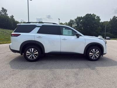 2026 Nissan Pathfinder SL 4WD