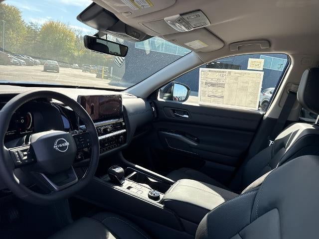 2026 Nissan Pathfinder SL 4WD