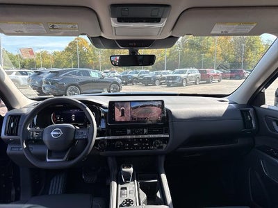 2026 Nissan Pathfinder SL 4WD