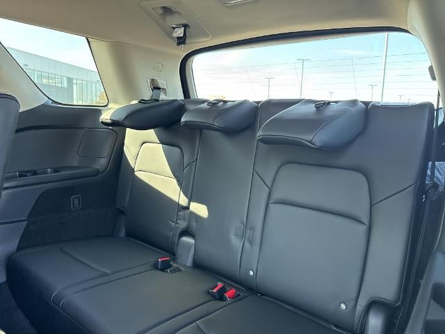 2026 Nissan Pathfinder SL 4WD
