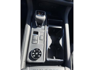 2026 Nissan Pathfinder SL 4WD