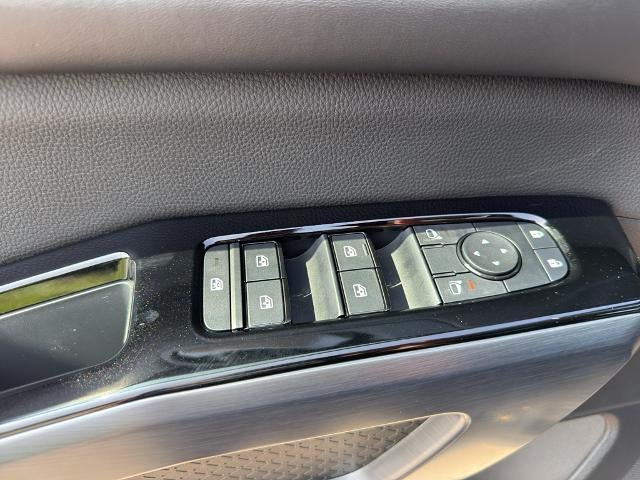 2026 Nissan Pathfinder SL 4WD
