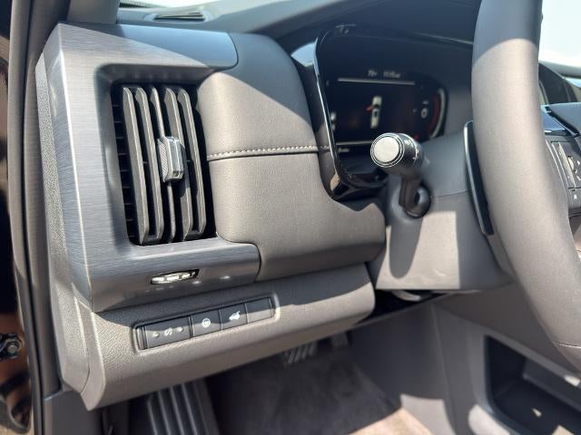 2026 Nissan Pathfinder SL 4WD