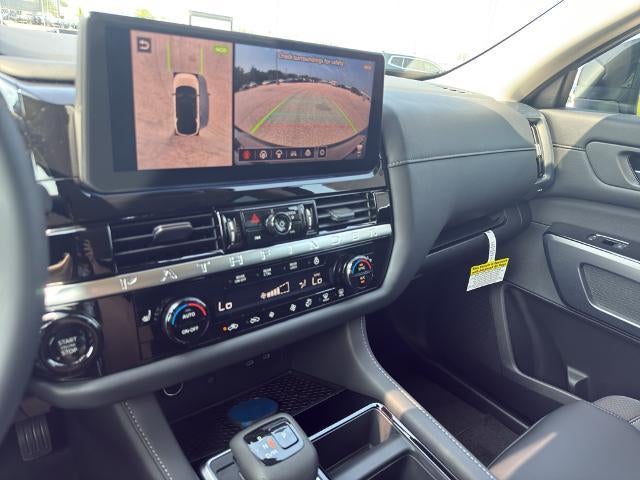 2026 Nissan Pathfinder SL 4WD