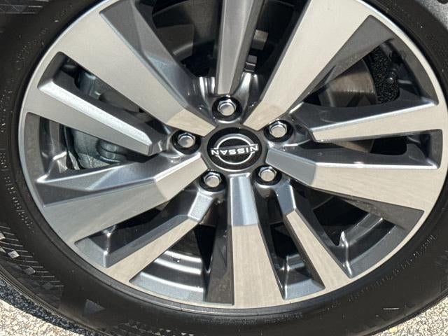 2026 Nissan Pathfinder SL 4WD