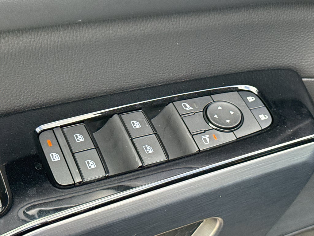 2026 Nissan Pathfinder SL 4WD