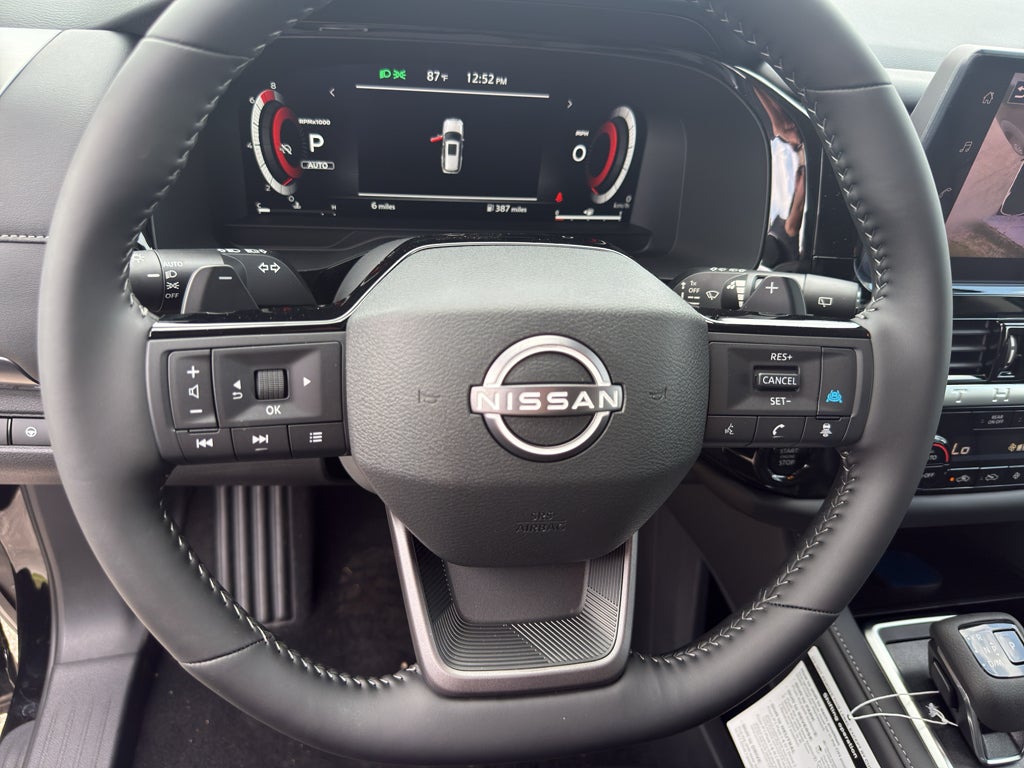 2026 Nissan Pathfinder SL 4WD