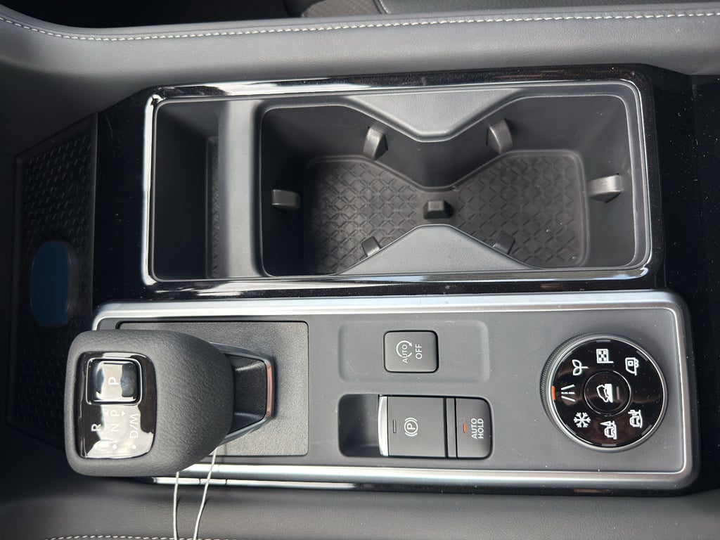 2026 Nissan Pathfinder SL 4WD