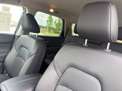 2026 Nissan Pathfinder SL 4WD