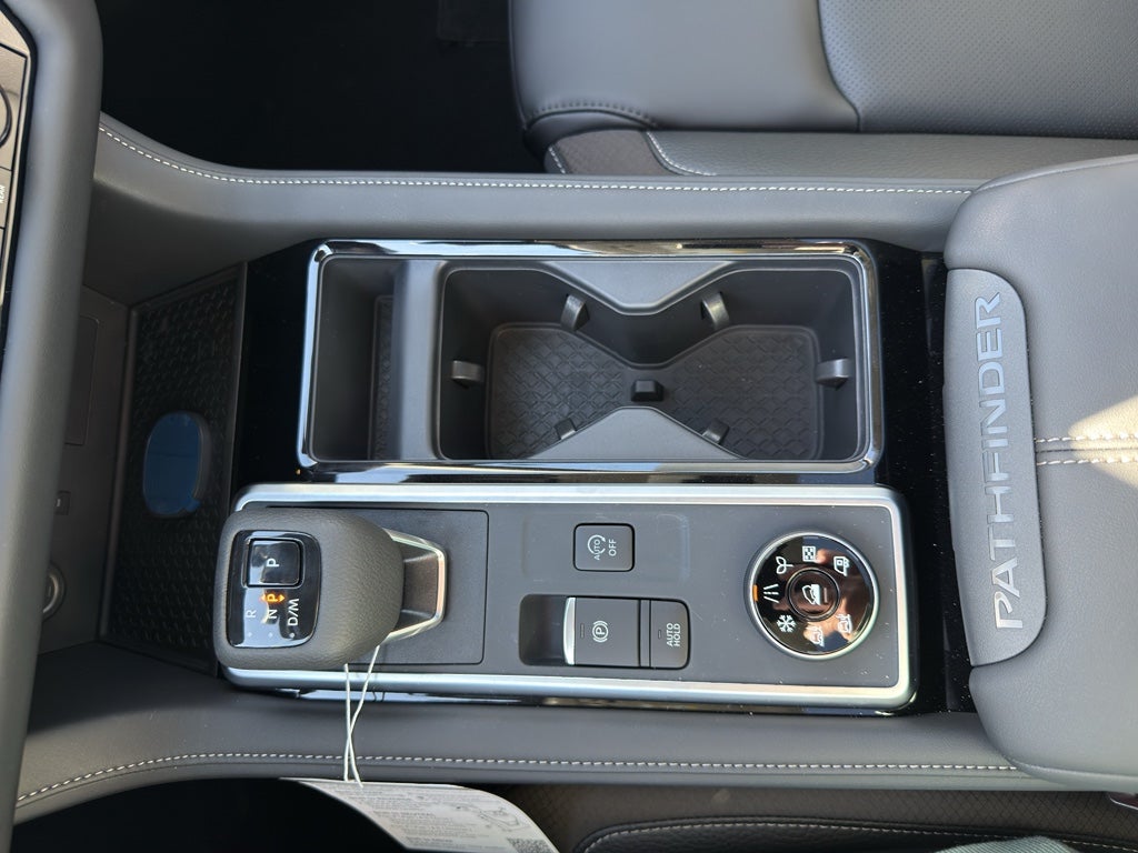 2026 Nissan Pathfinder SL 4WD