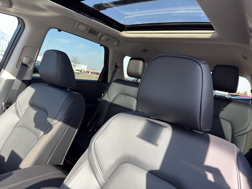 2026 Nissan Pathfinder SL 4WD