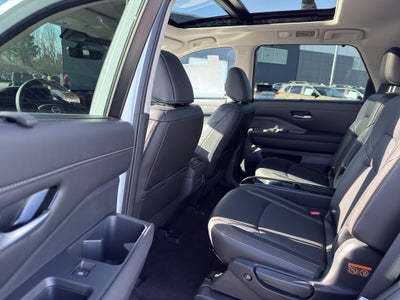 2026 Nissan Pathfinder SL 4WD