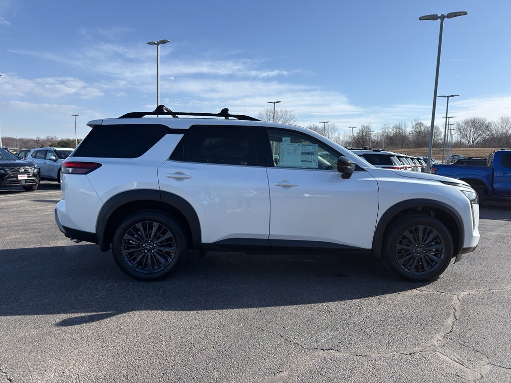 2026 Nissan Pathfinder SL 4WD