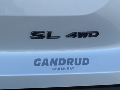 2026 Nissan Pathfinder SL 4WD