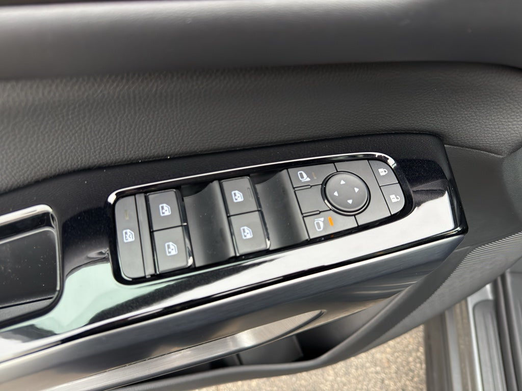 2026 Nissan Pathfinder SL 4WD