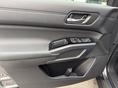 2026 Nissan Pathfinder SL 4WD