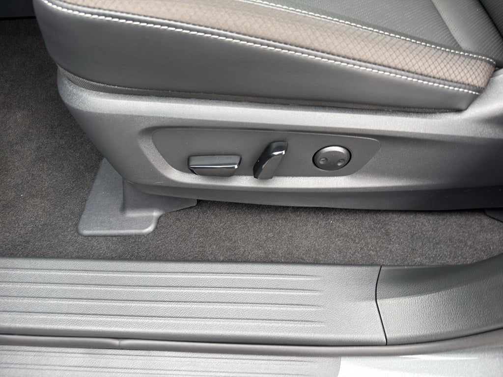 2026 Nissan Pathfinder SL 4WD