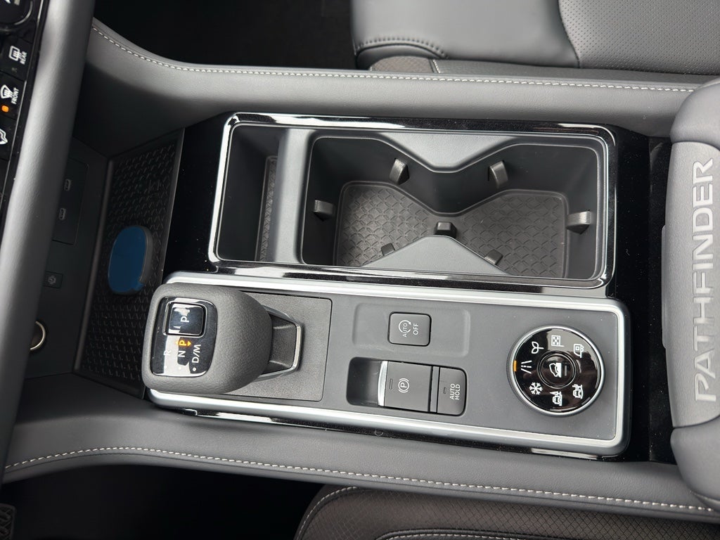 2026 Nissan Pathfinder SL 4WD