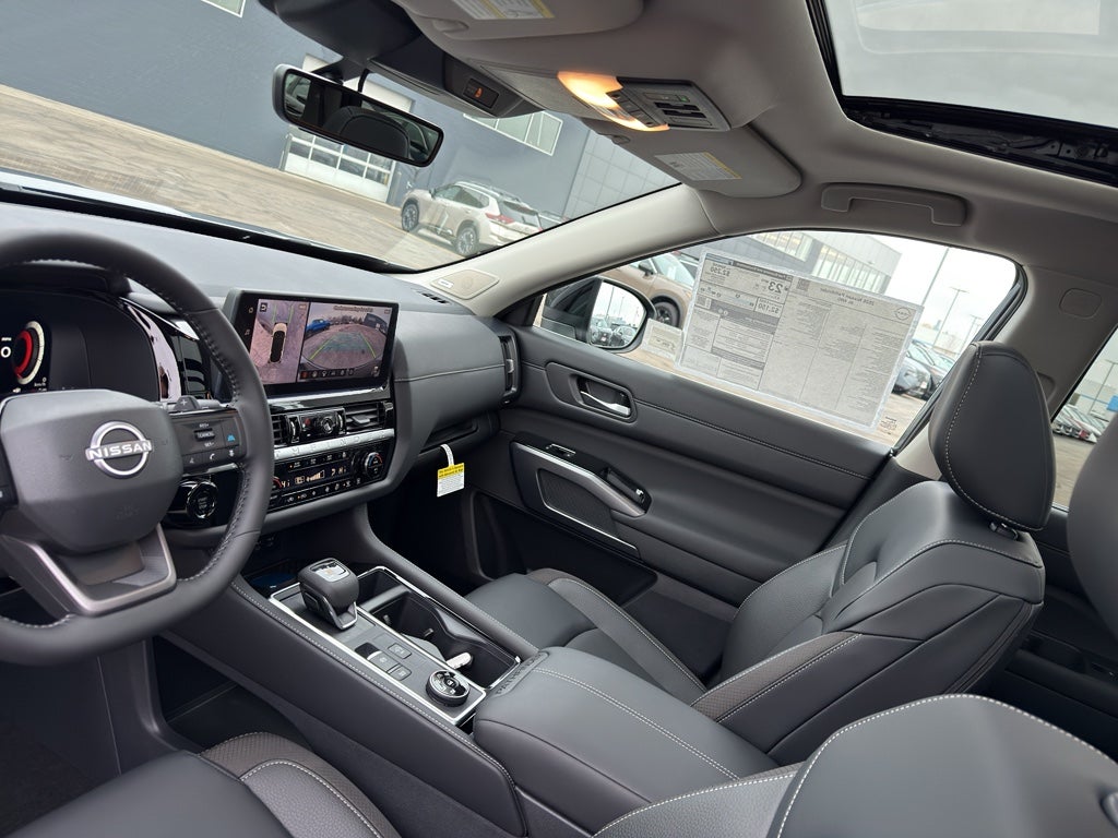 2026 Nissan Pathfinder SL 4WD