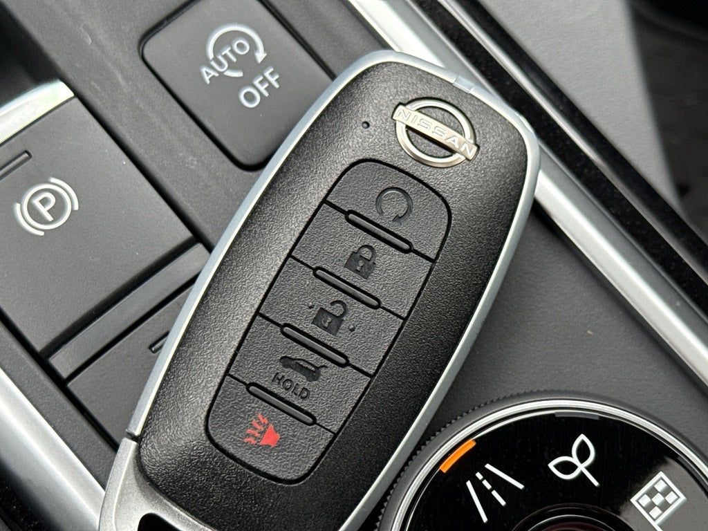 2026 Nissan Pathfinder SL 4WD