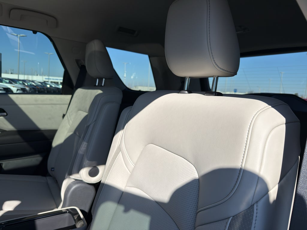 2026 Nissan Pathfinder SL 4WD