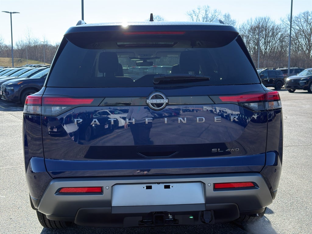 2026 Nissan Pathfinder SL 4WD