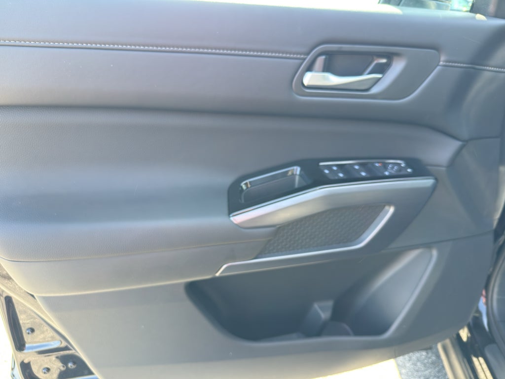 2026 Nissan Pathfinder SL 4WD