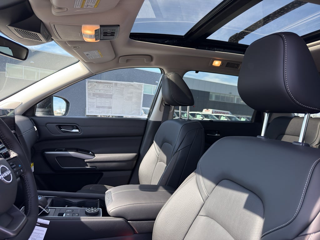2026 Nissan Pathfinder SL 4WD