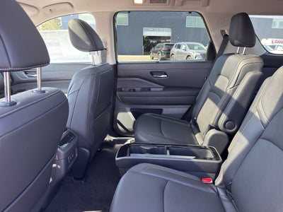 2026 Nissan Pathfinder SL 4WD